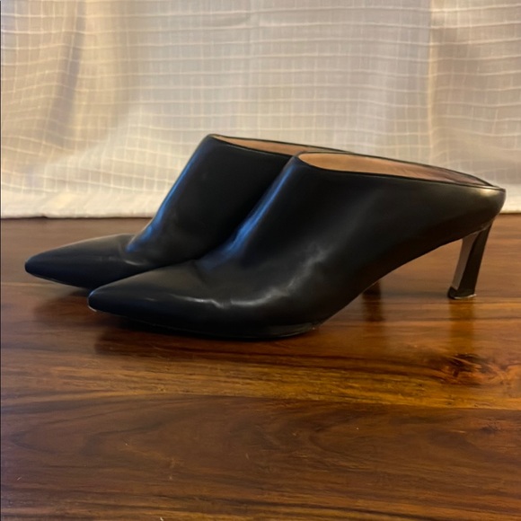 Stuart Weitzman Black Women's Mules - Picture 1 of 4